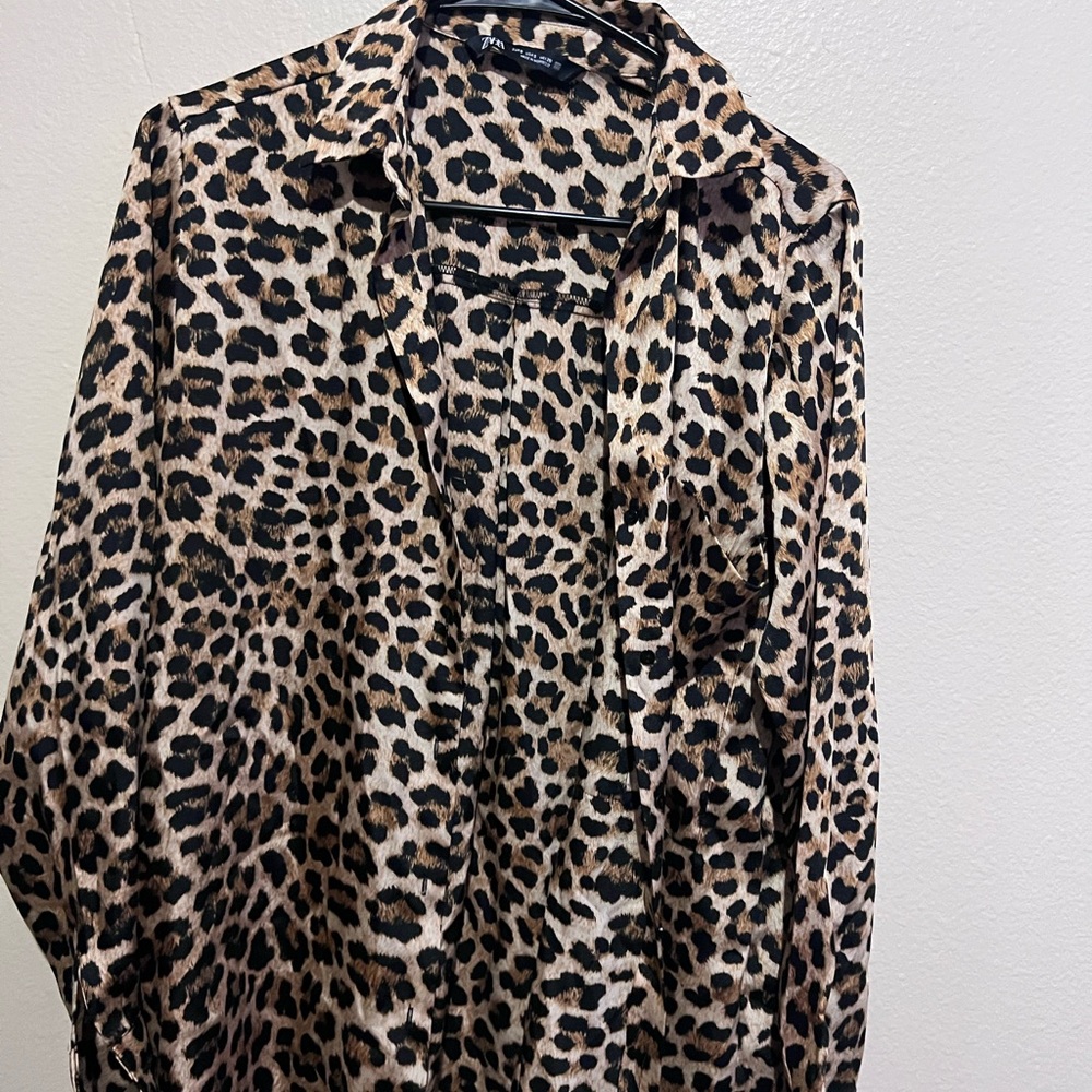 Zara Leopard Print Button-Up Blouse